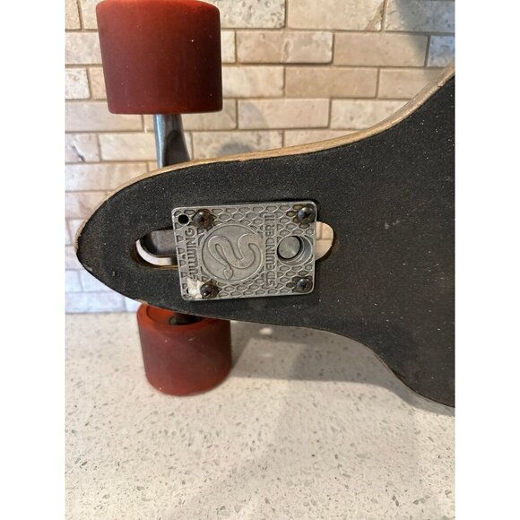 Catalyst longboard with gull wing trucks - Picture 3 of 10